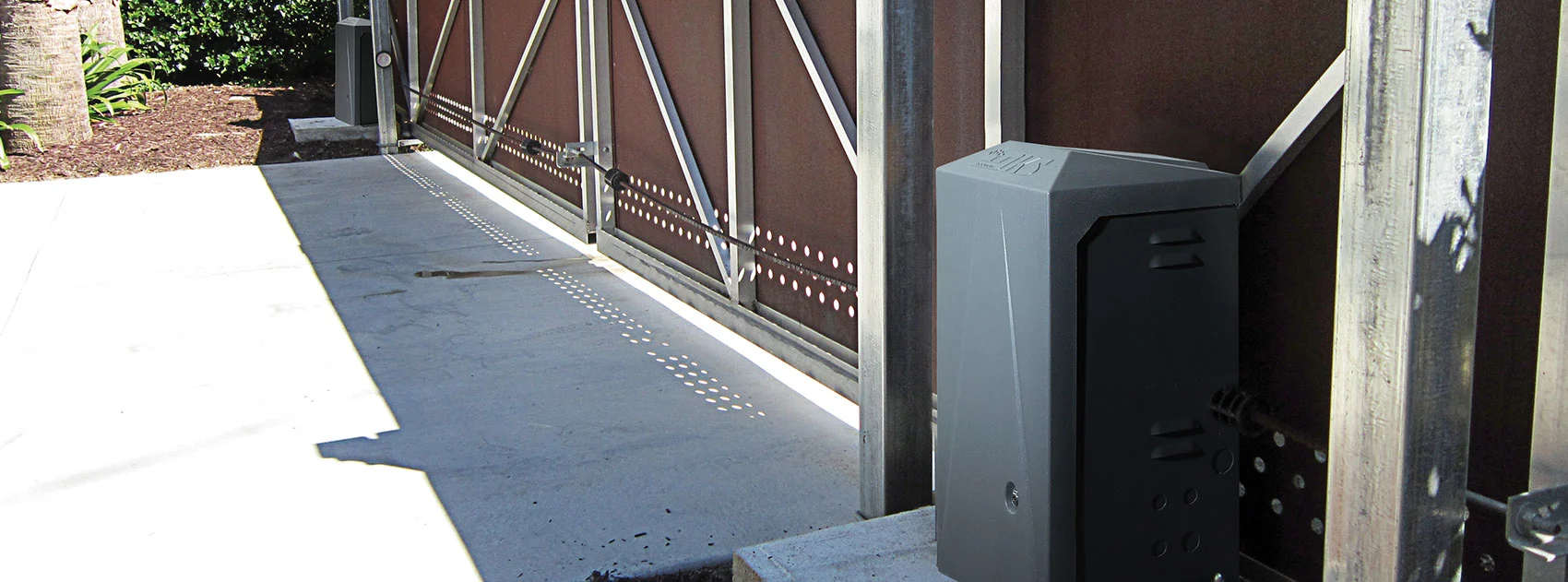 9100 Commercial Doorking