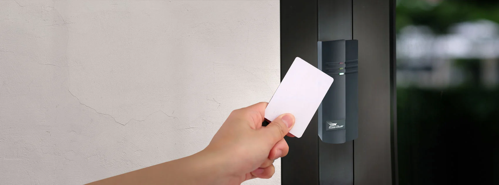 DoorKing ProxPlus Card Readers - High-Security Access Control